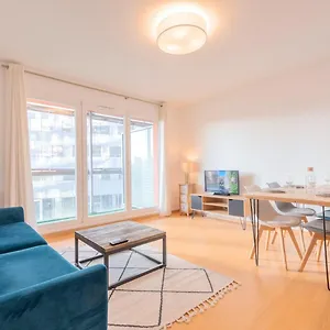 Spacious With Parking And Balcony! Apartment Lille